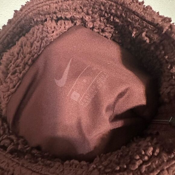 Nike Womens Small Maroon Fuzzy Fleece Full ZIP Jacket - Picture 7 of 7